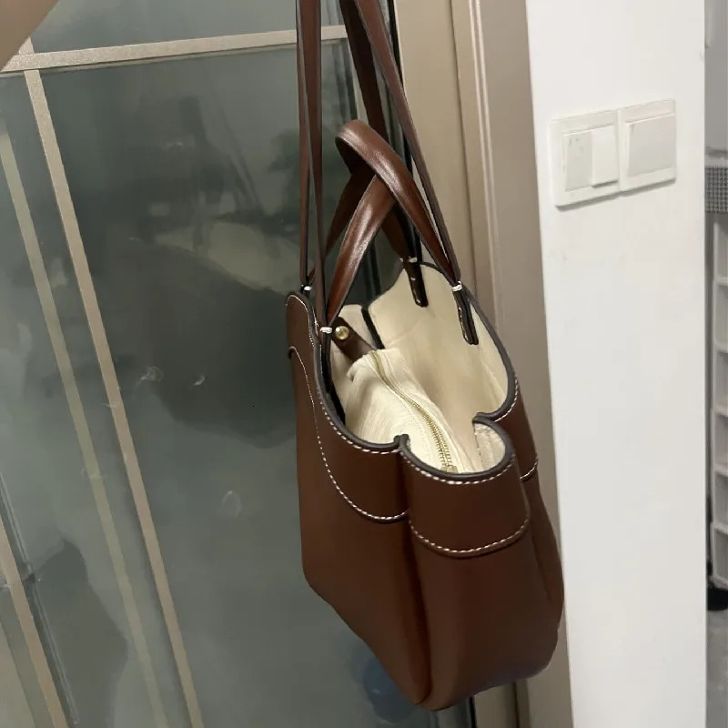 Women Tote Bag Underarm Pouch Large Capacity Pu Leather Shoulder Retro Crossbody Casual Portable Bucket Bags Handbag 241115