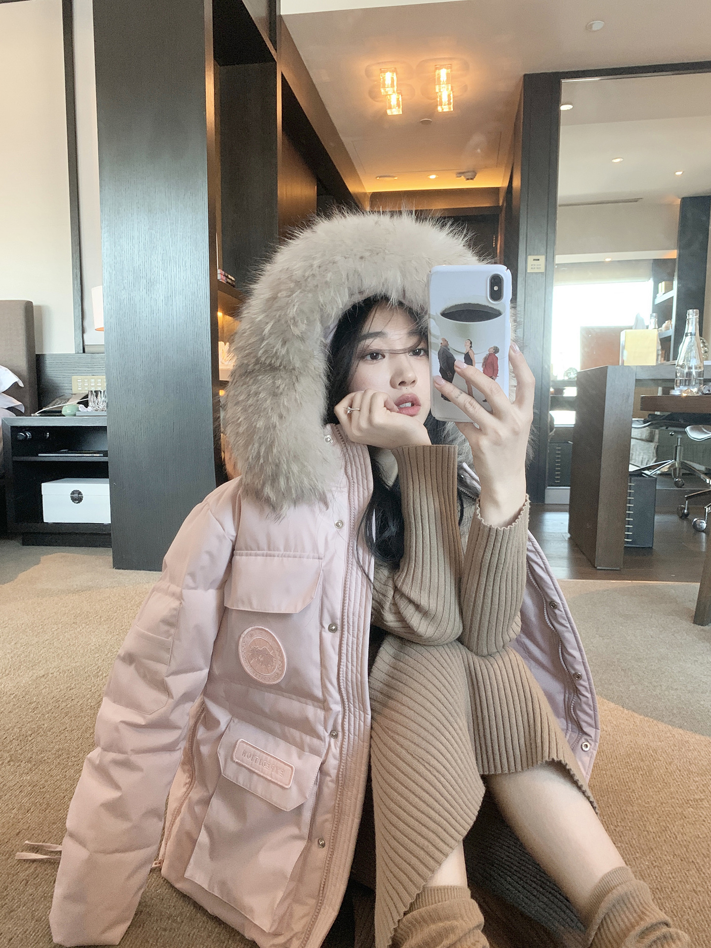 Designer's new Denmark Winter Extreme Cold Series Parker workwear jacket with three proof real raccoon fur 90 standard white duck down