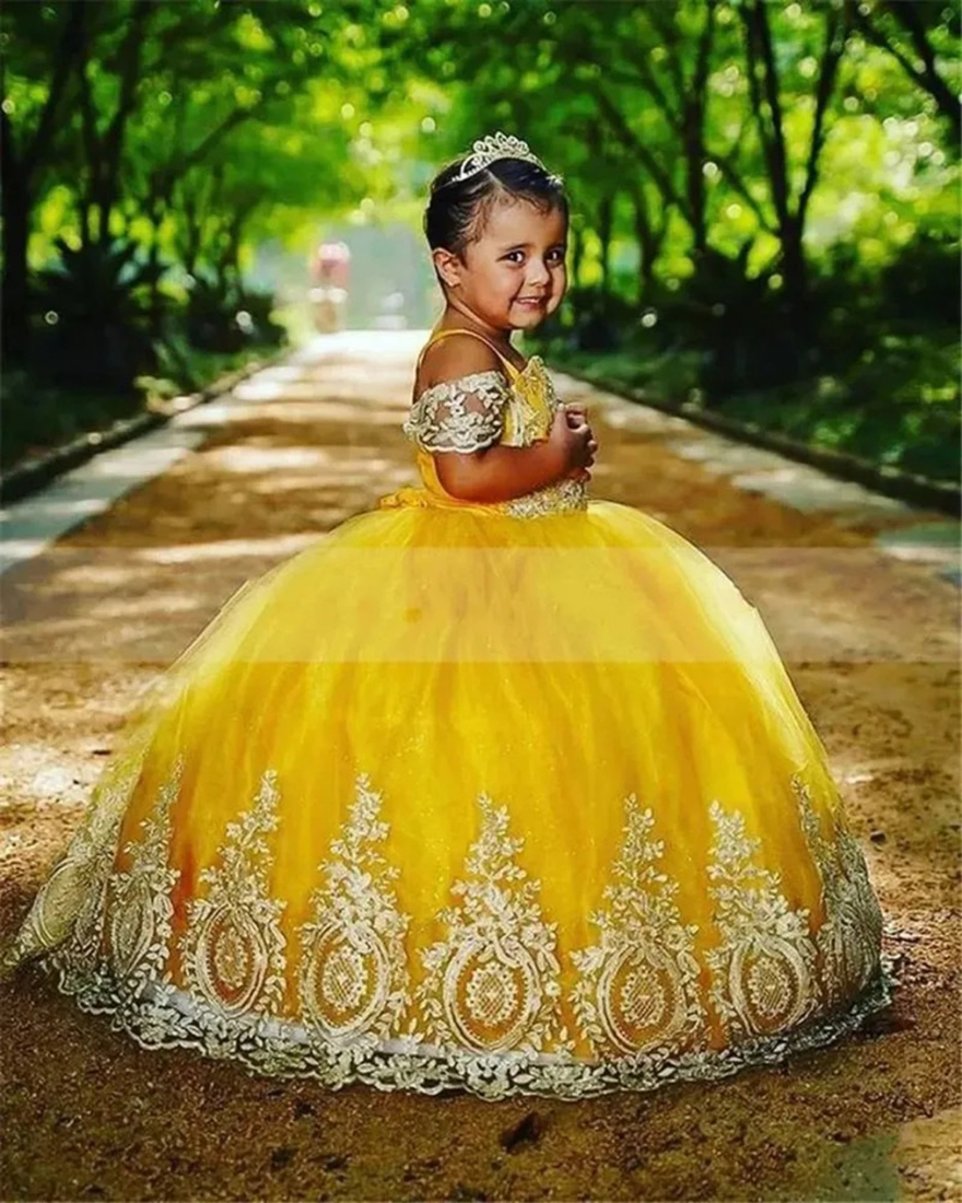 Yellow Girls Pageant Dresses Princess Tulle Lace Appliques Beads Kids Flower Girl Dress Ball Gown Birthday Gowns Floor Length Off Shoulder Spaghetti S
