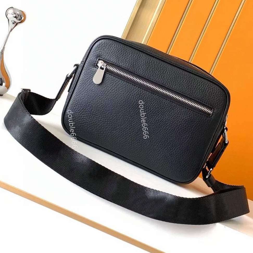 New Luxury Designer Casual Leather Crossbody Bag Fashion Small Clutch Bag Trendy Versatile Shoulder Bag Outdoor Bag Classic Cowhide Messenger Bag Business Bag