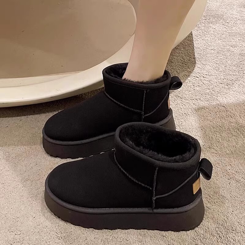 designer boot Velvet snow boots for women, thick soled 2024 winter new fur integrated fashion short boots, thick anti slip cotton shoes 651