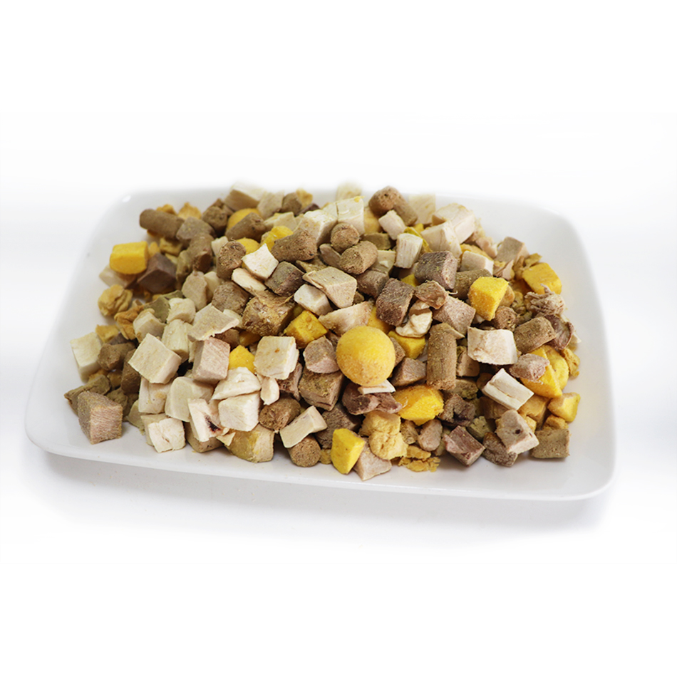 Additive-Free Freeze-Dried Meat Snacks: Nourishing Treats for Your Furry Friends