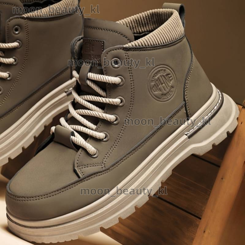 designer boot High top fashion Martin men's shoes 2024 high top autumn new men's workwear height increasing big yellow thick sole British re