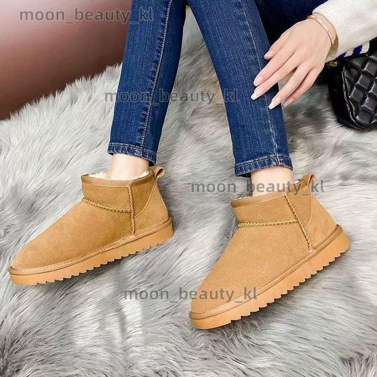 fashion Snow boots thick soled women cotton boots 2024 winter new style with added fleece thick insulation short sleeved cotton shoes season short boo