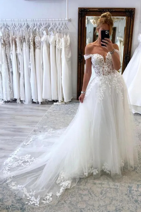 Off The Shoulder Boho Wedding Dresses Tulle Long Train Lace Appliques Ivory Bridal Gowns Summer Beach A Line Bride Dress Back Lace-Up Plus Size Sweeth