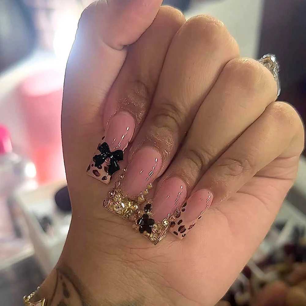 24 rectangular nails sparkling diamond jewelry black ribbon decoration leopard print fake nailsW241125