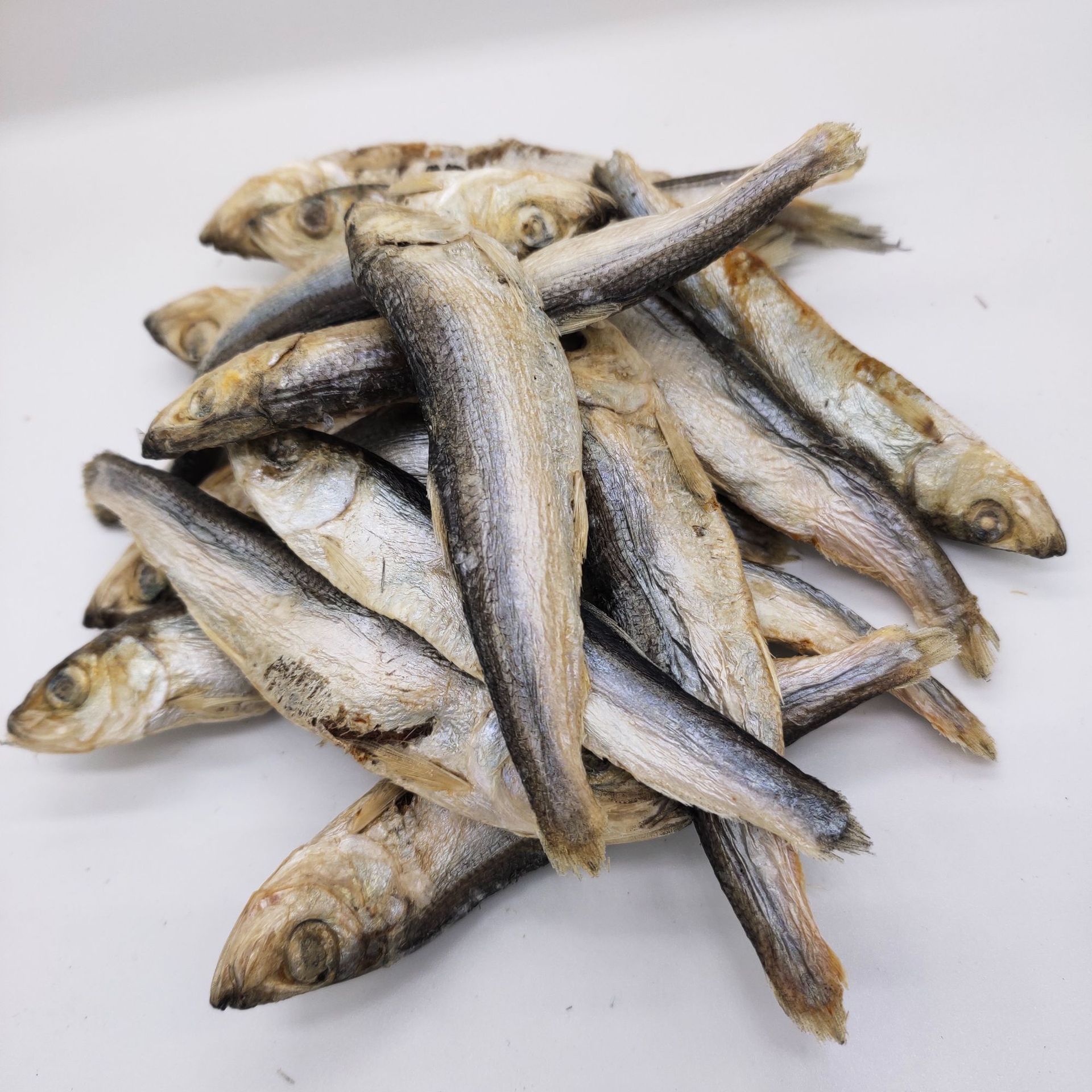 Freeze dried cat snacks Freeze dried sardine Dried Little Fish cat Treats Pet freeze-dried dog snacks and dog food