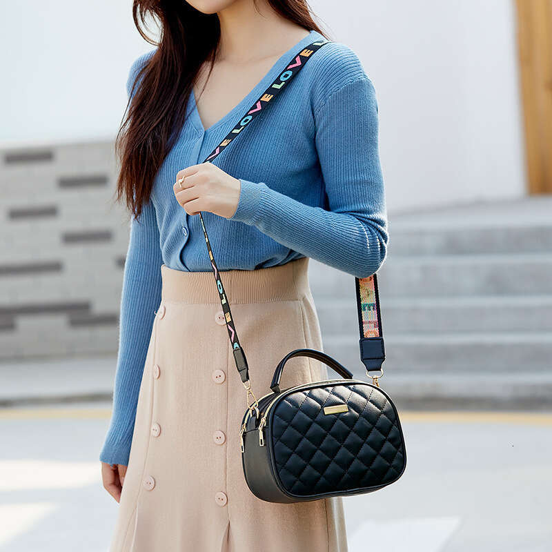 2023 trendy double zipper diamond pattern embroidered single shoulder small square bag for women's handbag