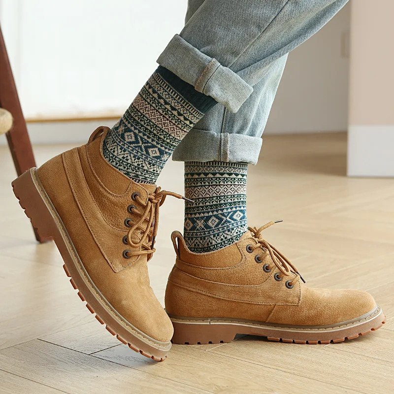 Japanese retro mens thick warm socks autumn and winter geometric style striped wool socks Scandinavian mens long socks 241126