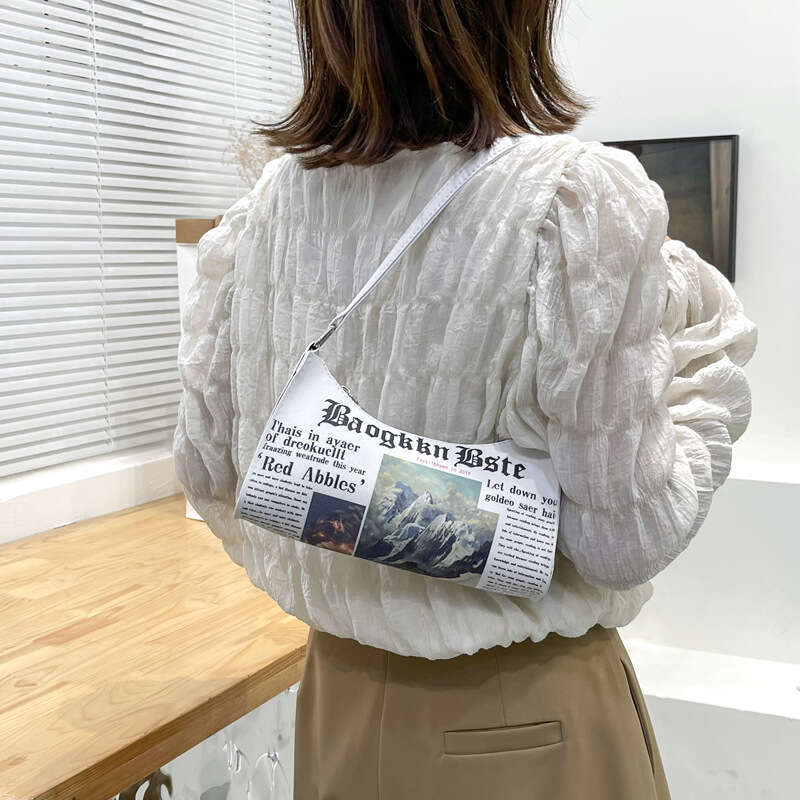 Street Trendy 2021 New Newspaper Printed Women's Personalized Fashion Small Square Single Shoulder Crossbody Bag