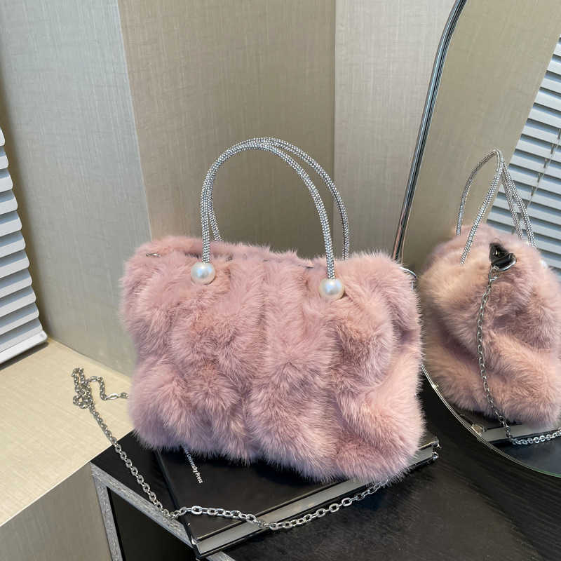Bag Girl 2024 Winter New Fairy Hairy Bag Folded Cloud Bag Hairy Handheld Small Bag Crossbody Bag 241126