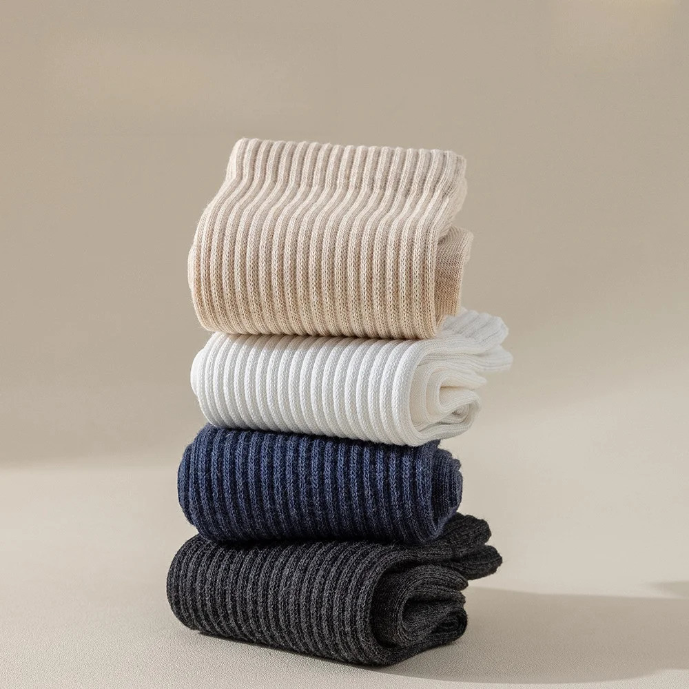 Autumn and winter mens business pure cotton socks solid color combed cotton antibacterial and deodorizing agents seamless casual socks 241126
