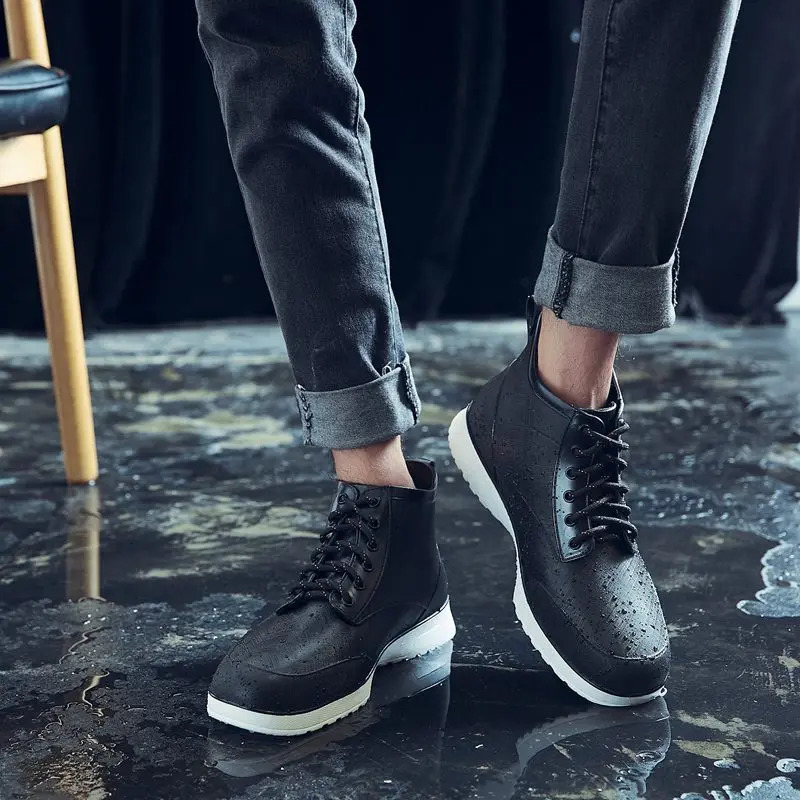 2024 Couple Lace Rain Boots Mens Outdoor Non slip Waterproof Work Waterproof Boots Fashion Couple Ankle Platform Rain Boots 241126