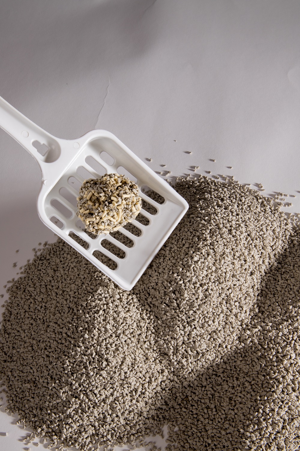 1-2mm Factory Cat Litter sand Price Pet Supply Low Dust Bentonite Sand Natural Materials Solubility Bentonite