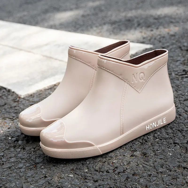 2024 womens fashionable galoshes purple warm fur line rain boots womens soft and smooth ankle boots pleated rain boots 241126