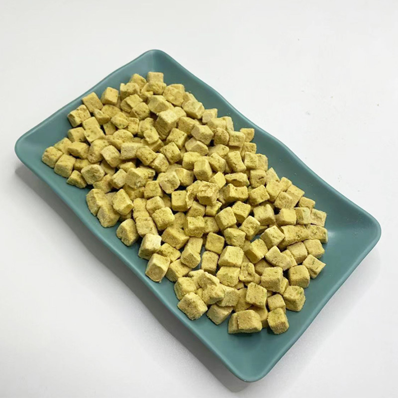 Freeze dried dog snacks Diced beef with pumpkin Wholesale Pet freeze-dried snacks dog food cat Treats Freeze dried vegetables
