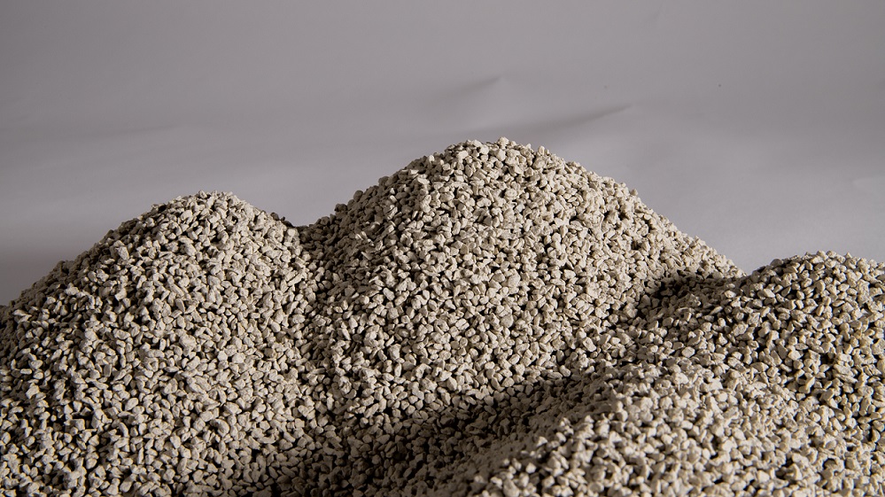 1-2mm Factory Cat Litter sand Price Pet Supply Low Dust Bentonite Sand Natural Materials Solubility Bentonite
