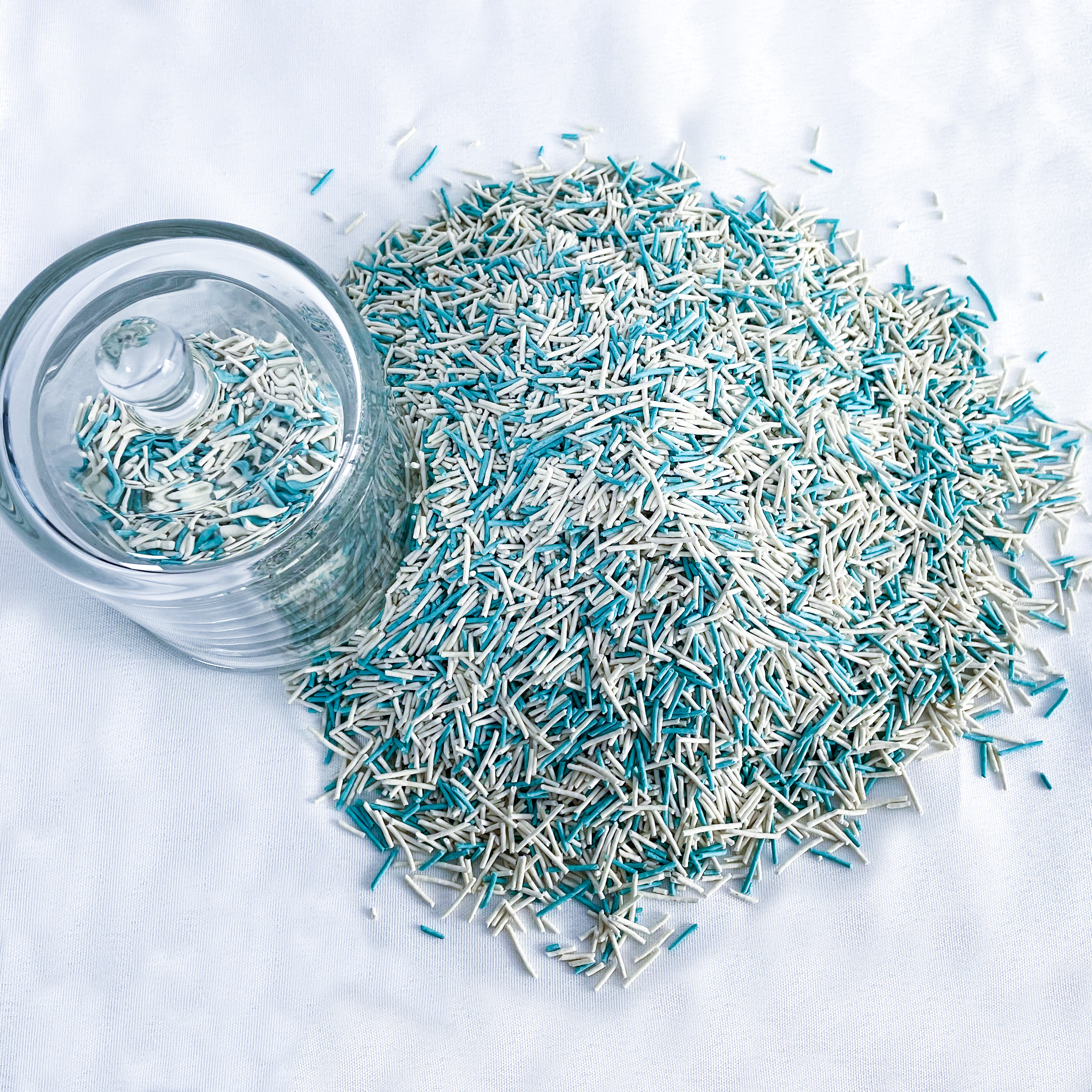 New Trend OEM&ODM Factory Wholesale Clumping Clay Premium Cat Litter Dust Free Melt Water 6L tofu cat litter