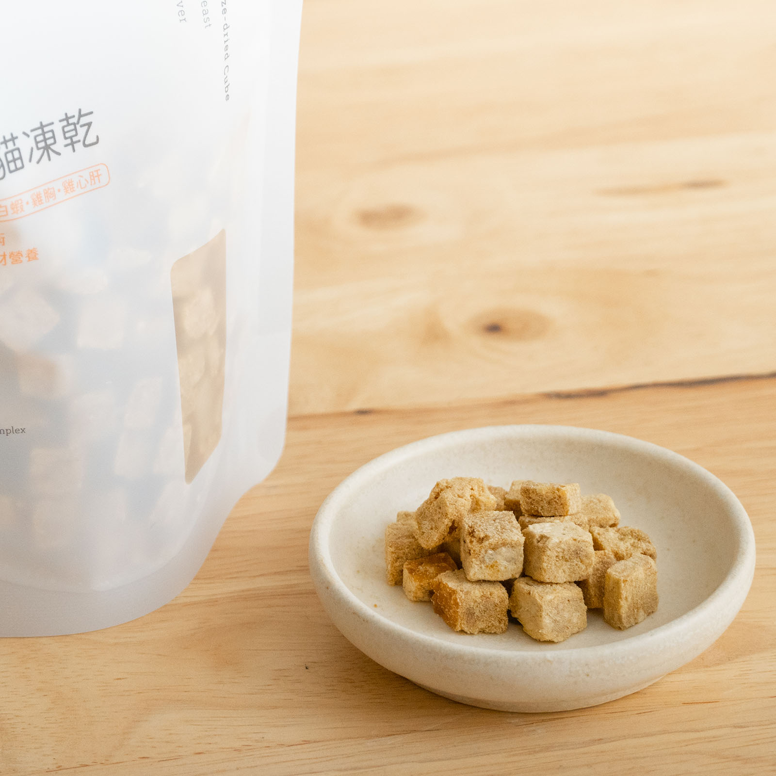 Wholesale Manufacturer Cat Treats Snacks Freeze Dried Cat Food Pure Natural Chicken&Prawn Flavor