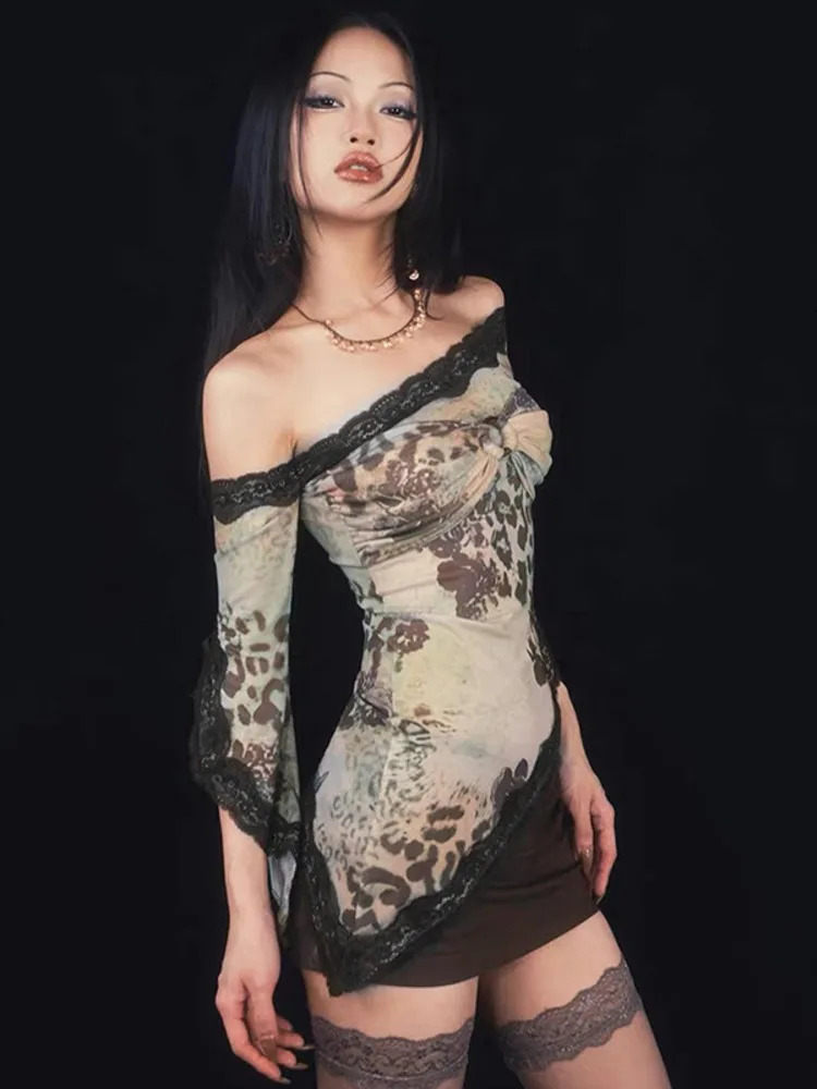 JULISSA MO Elegant Lace Patchwork Print Irregular Skew Collar Long Sleeve T-shirt Tops For Woemn Sexy Fashion Club Cropped Tops 240425