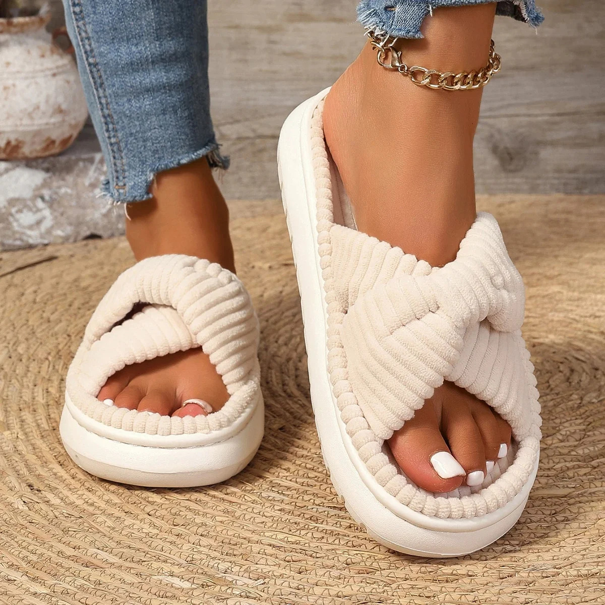 womens slippers with open shoelaces suitable for womens comfortable and fashionable indoor home cotton shoes non slip platform shoes 241126