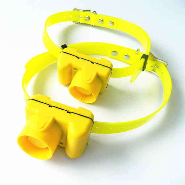 Plastic dog remote control dog training collar pet supplies manufacturer dog beeper hunter