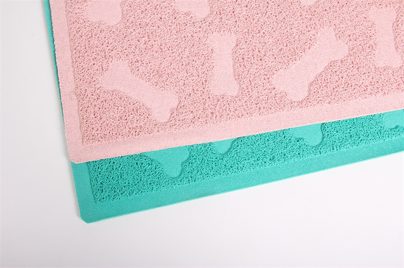 Pet feeding mat eco friendly cat litter tray mat with different designs and shapes water proof pet placemat