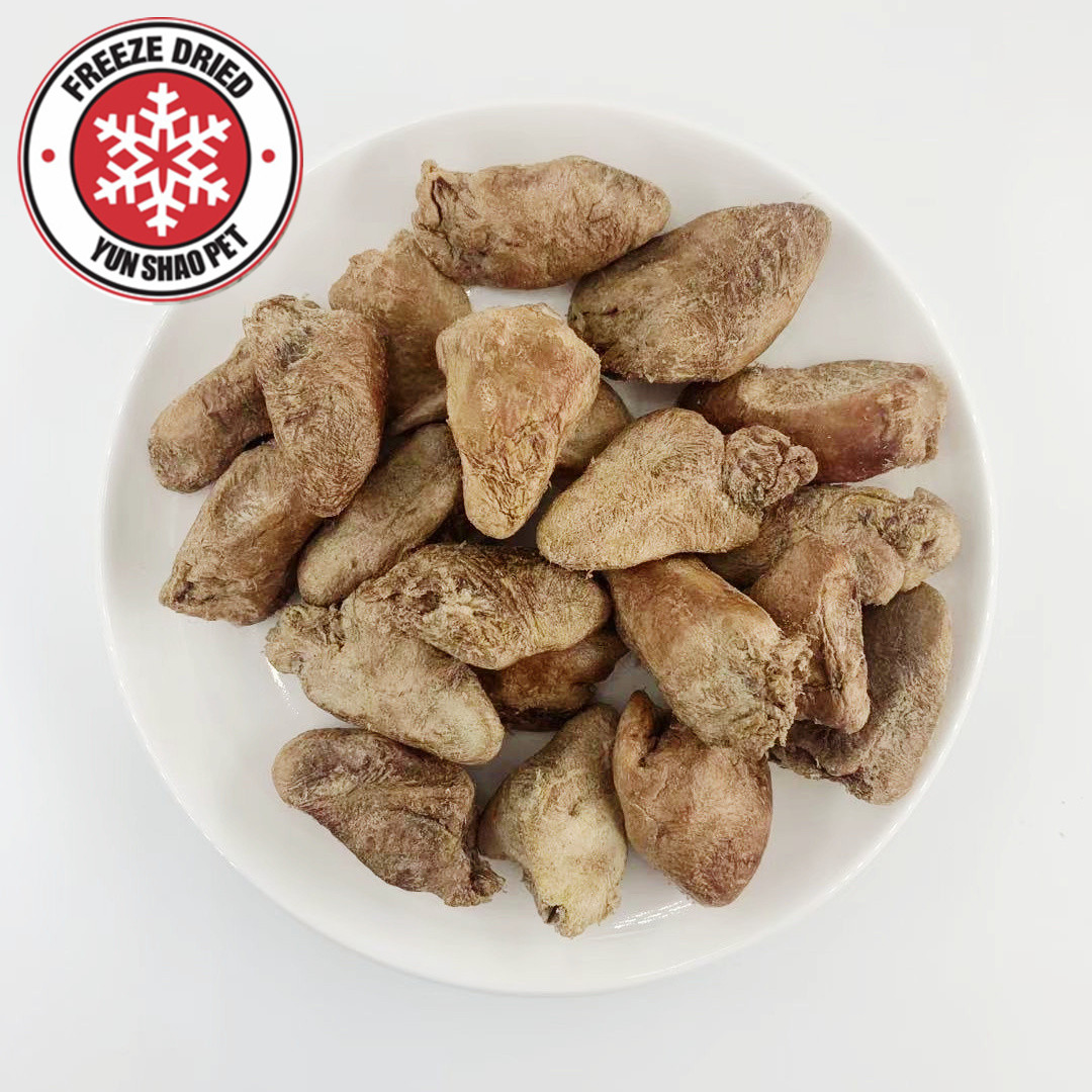Top selling pet food LOW MOQ Freeze dried chicken heart pet treats for cats and dogs