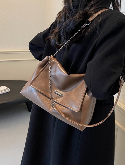 Bag Women's Large Capacity New Autumn And Winter Versatile Chain Shoulder Casual Commuting Bag Designer Bags Handbags Women