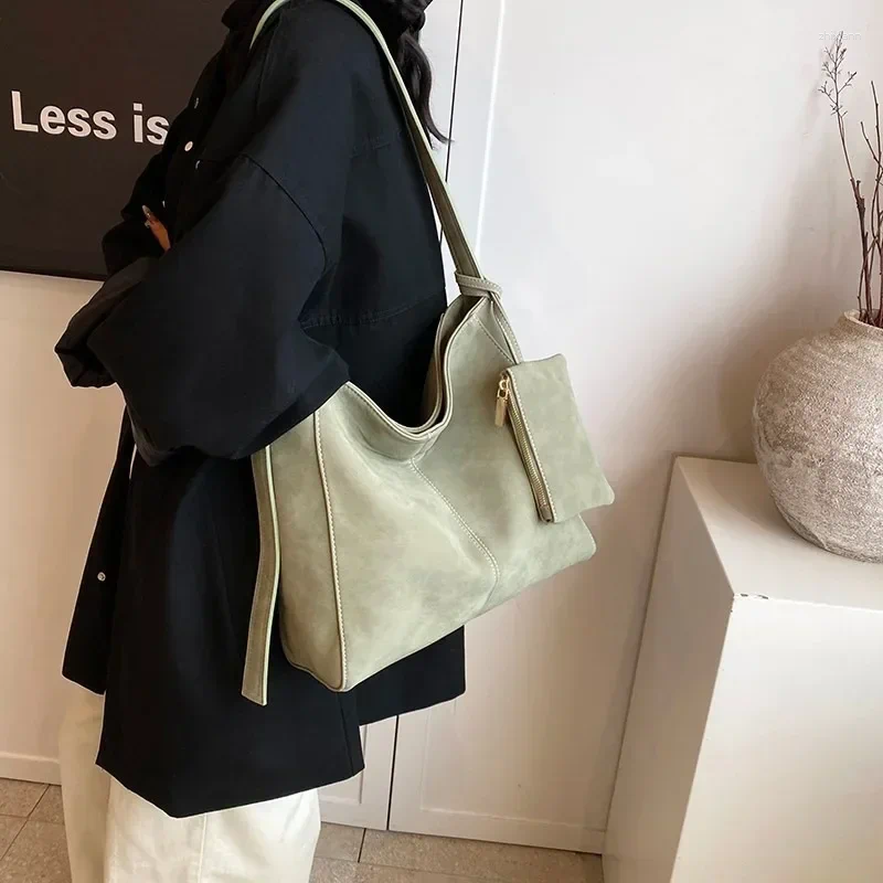 Totes Solid Color Shoulder Bags Zipper Sewing Thread 2025 Crossbody Fashion Soft Simple Commuting Designer Handbags zhanyishengli