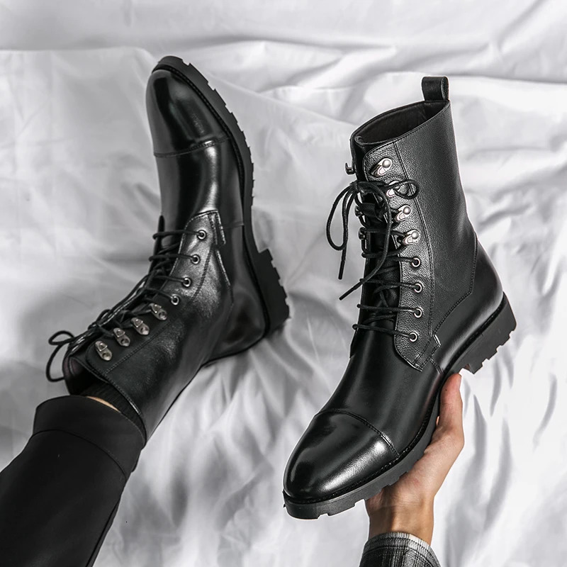 Men Lace Up High-top Boots Fashionable Outdoor Black Combat Boots 241114