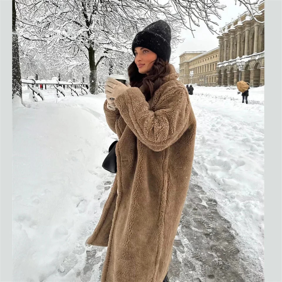 PB ZA Winter Womens Clothing Style Simple and High end Sense Flip Collar Lamb Wool Fleece Thick Long Coat 241126