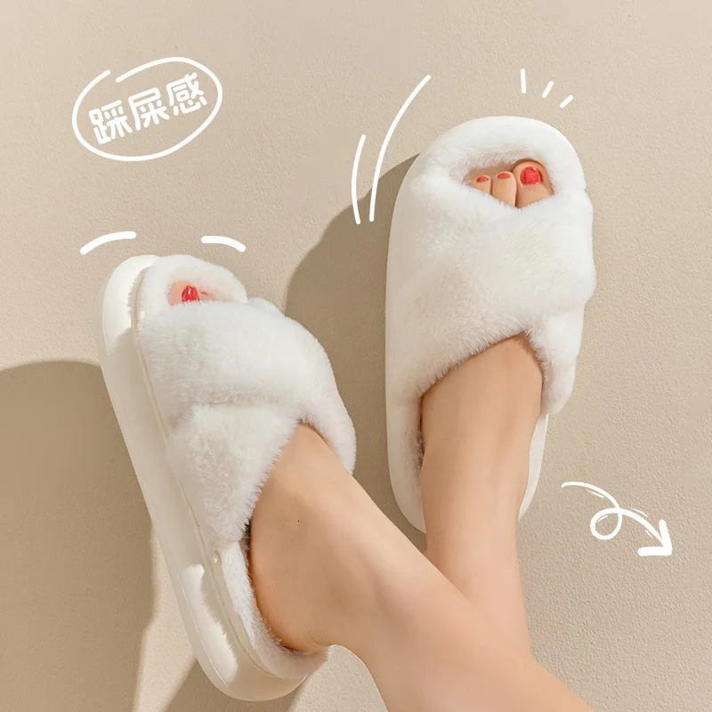 Fashionable cross belt fur slider suitable for autumn and winter women thick plush home slider anti slip and warm cotton slider 241126