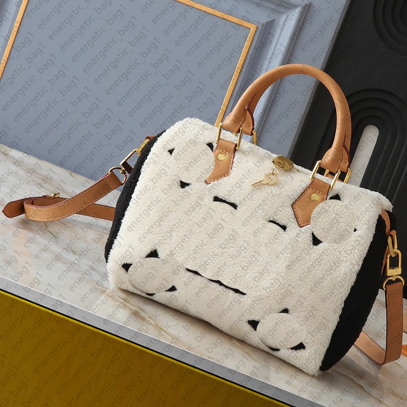 Womens Designer Winter Purse Bags Luxury Totes Bags Fashion Shoulder Bags Crossbody Purses Lamb Wool Genuine Soft Fur Bumbag Classic Shoulder Belt Bags Lady Handbag