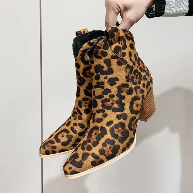 Ankle Boots Womens High Heel Shoes Womens Track Leopard Print Thick Heel Pointed Fashion Western Boots 241114