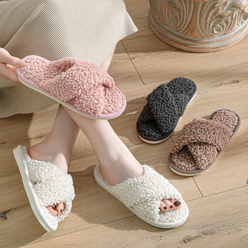 Fashionable cross band fuzzy slider for womens indoor slider warm plush for womens slider comfortable for winter soft bottom cotton slider 241126