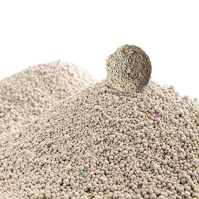 Ultra Absorbent Odor Control Bentonite Cat Litter Dust-Free & Quick Clumping Direct from Factory