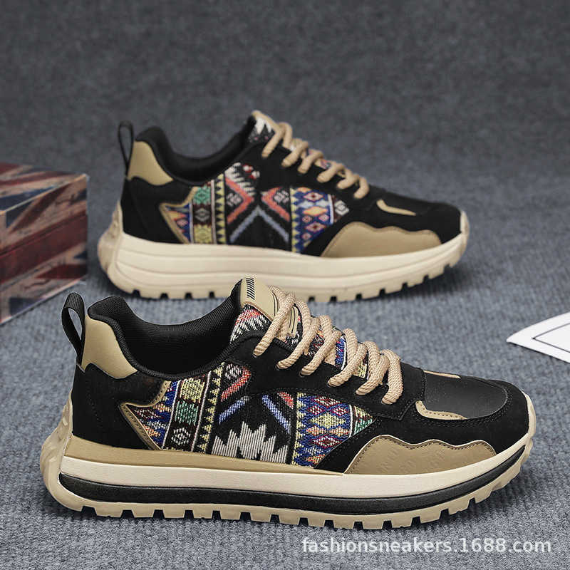 High Quality National style printed embroidered board shoes autumn and winter new mens shoes fashionable and trendy sports shoes anti slip casual shoe