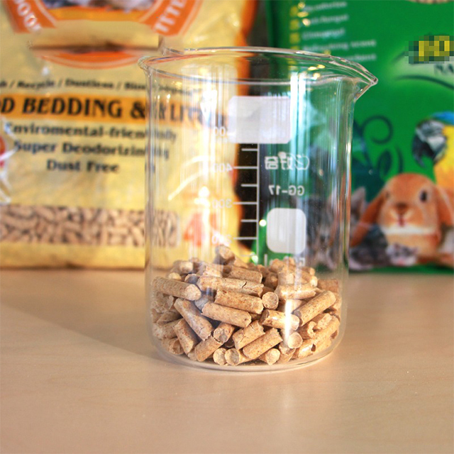 Explosive New Products Clumping Pine Wood Cat Litter Activated Charcoal Pine Litter Significant Bacteriostasis Cat Litter