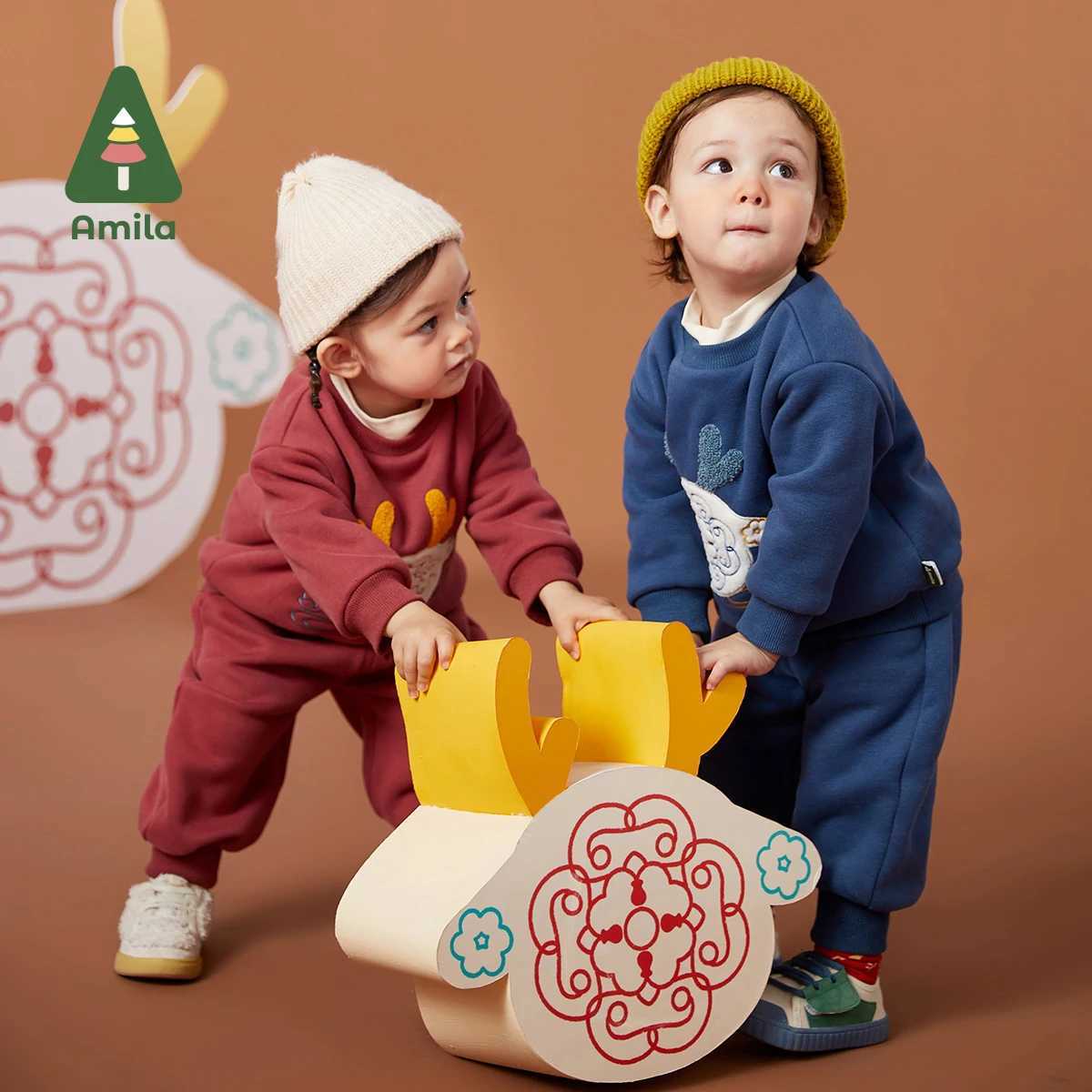 Clothing Sets Amila Babys Set 2024 Winter New Boys and Girls Cartoon Fashion Casual Chinese Elements Embroidered Warmth Kids Suits H241126