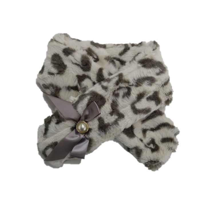 BOKHOUSE Pet Apparel Wholesale Designer Pet Warm Plush Dog Leopard Print Scarf Luxury Neck Warmer Custom Winter for Human Pet