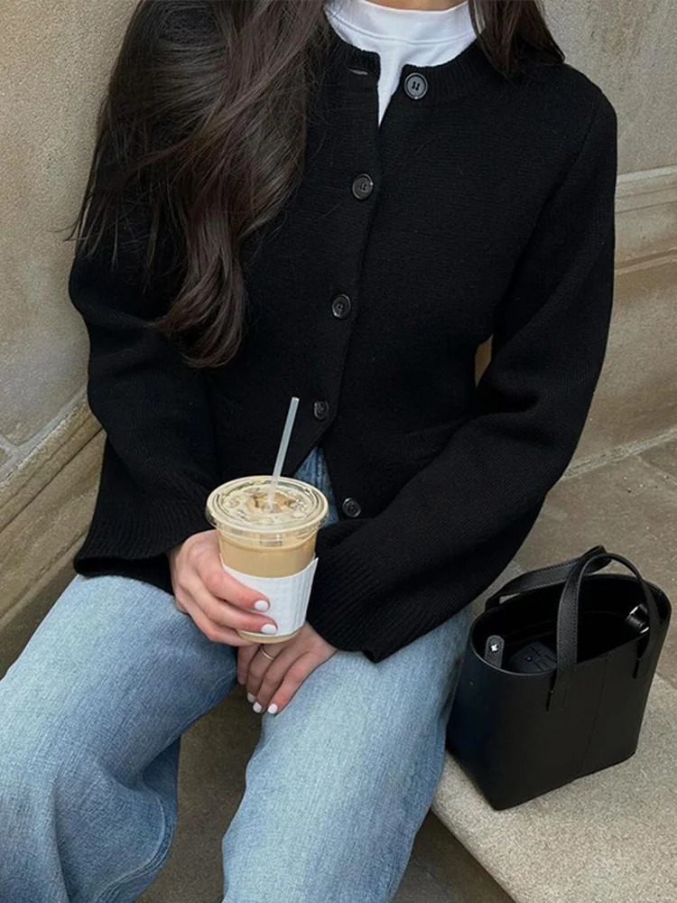 Casual Knitted Cardigan Women Solid Slim Oneck Long Sleeves Single Breasted Pocket Female Coats Autumn Lady Knitwears 241112