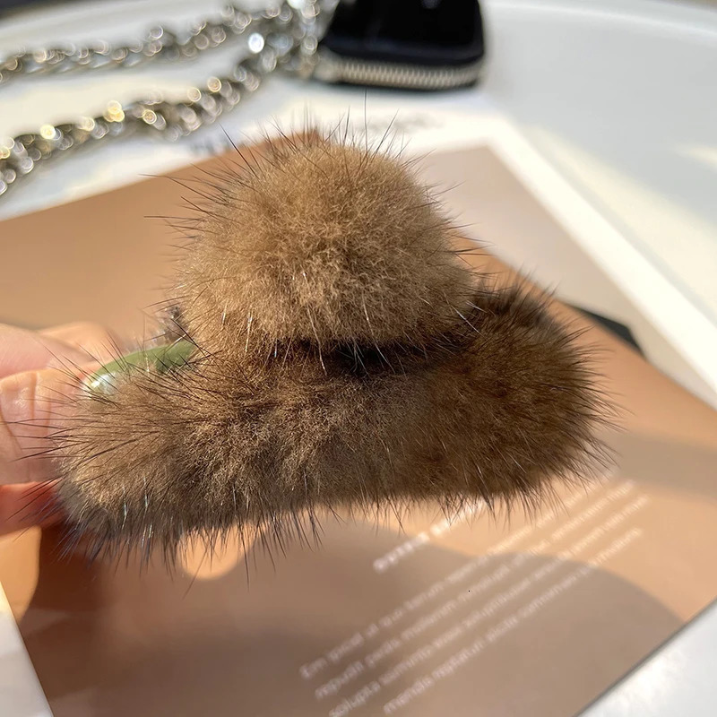 mink fur fashion hair clip claw clip womens plush Pom hair clip fur leather wallet headwear girl 241126