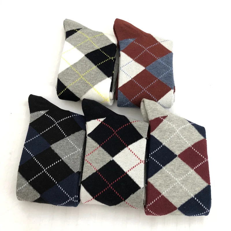 Match autumn and winter classic British style large diamond checkered business casual mens socks thickened 5 pairs/batch 241126