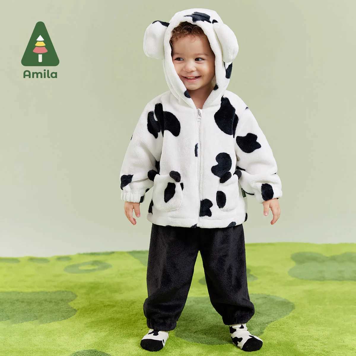 Clothing Sets Amila Baby Children Loungewear Set 2024 Winter New Multicolour Fleecing Soft Panda Pattern Warm Baby Clothing H241126
