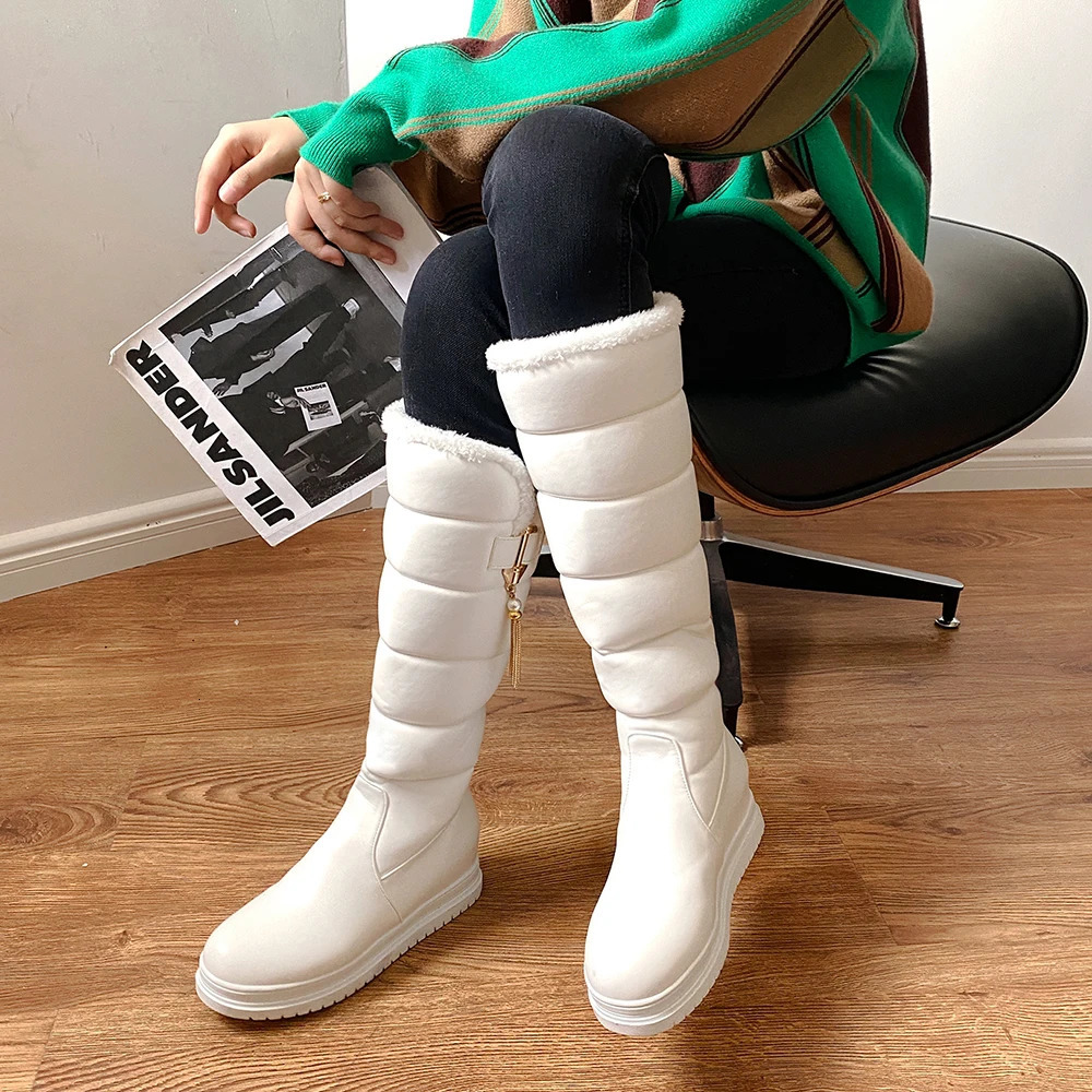 Big Size Winter Warm Plush Knee High Boots Women Comfy Flat Heel Snow Boots Ladies Fashion Thigh High Platform Waterproof Boot 241126