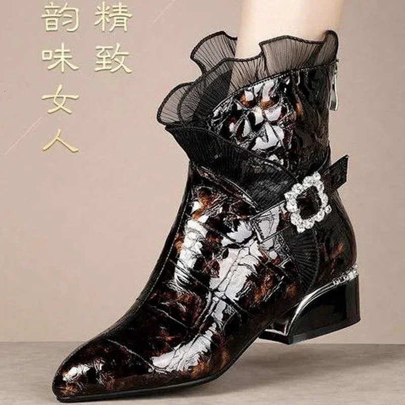Comemore Womens Autumn and Winter Patent Leather Short Boots Thick High Heels Medium Tube Short Boots Corner Boots Ethnic Style 241126