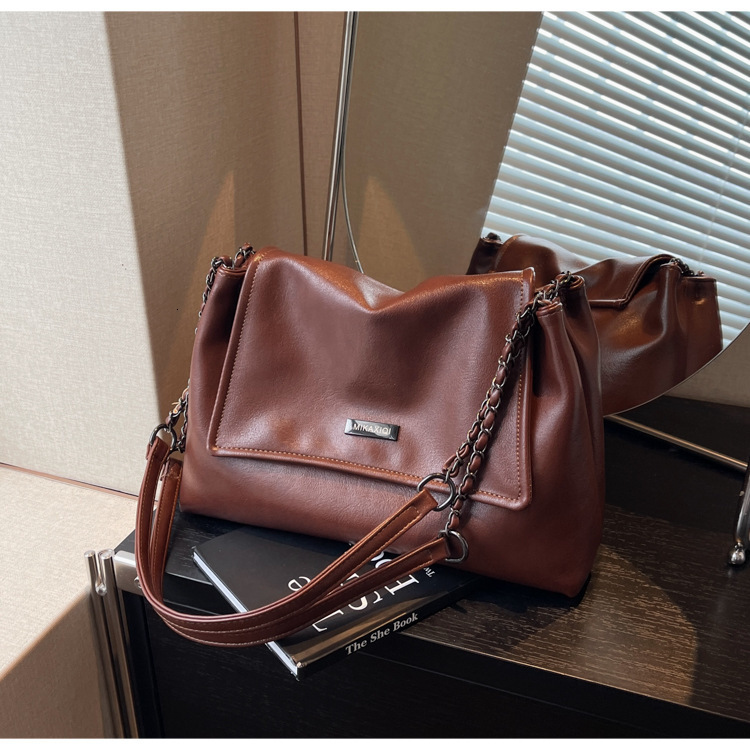 Bag Women's Large Capacity New Autumn And Winter Versatile Chain Shoulder Casual Commuting Bag Designer Bags Handbags Women