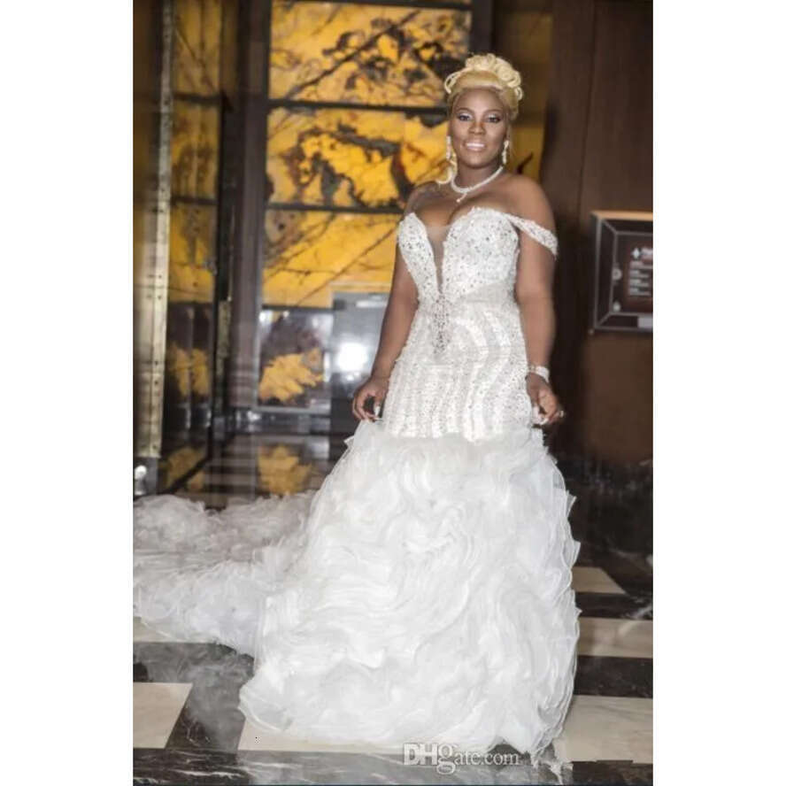 African Plus Size Mermaid Wedding Dresses 2020 Beads Sequins Sweetheart Off Shoulder Organza Ruffles Back Lace Up Custom Made Bridal Gowns