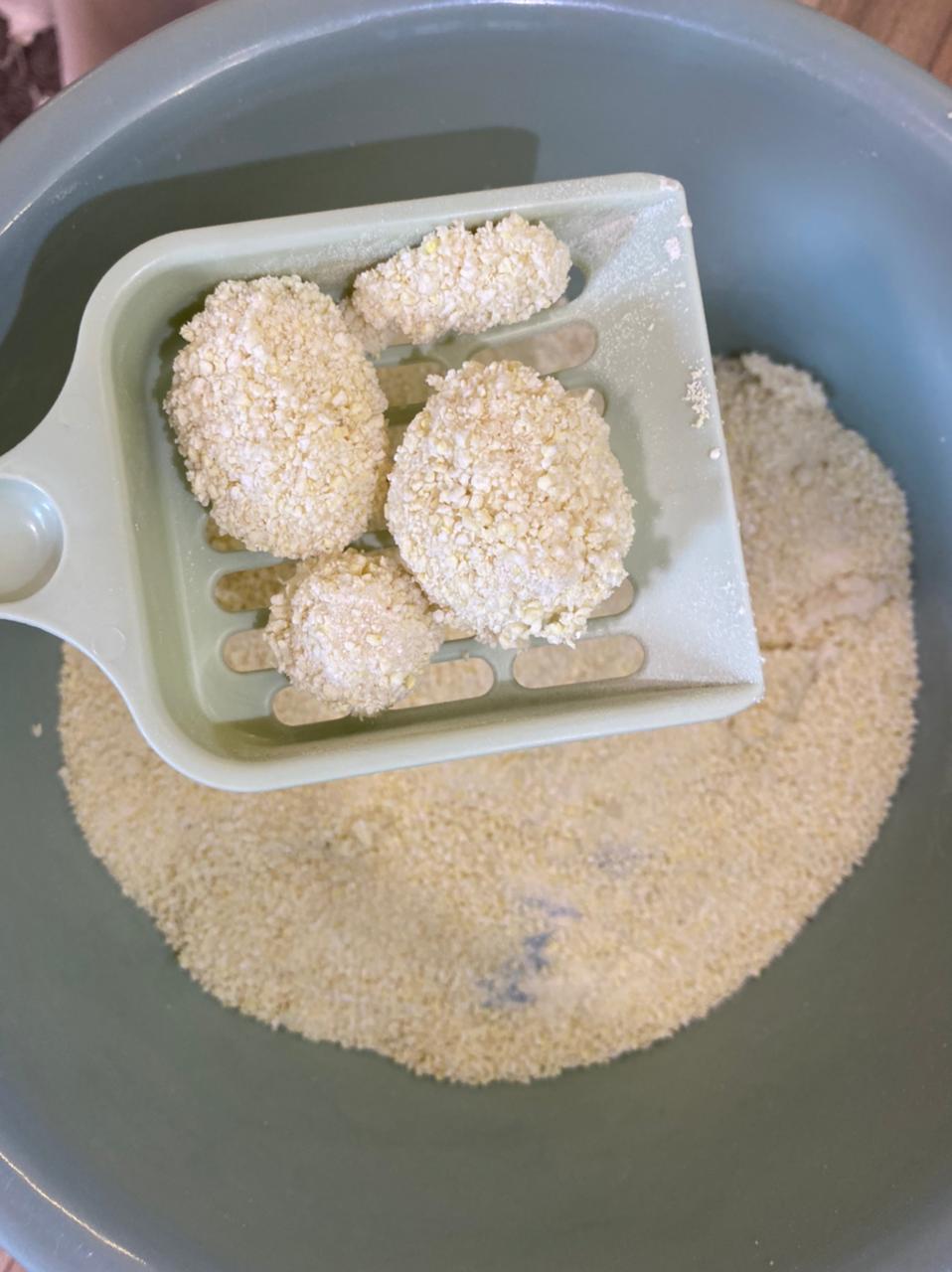 Premium Organic Eco-Friendly Cat Litter Premium Flushable Ball Pattern Safely Supports Feline Natural Sustainable Premium